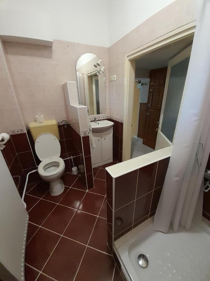 Napsugar Vendeghaz Apartment Tiszaújváros Exterior foto