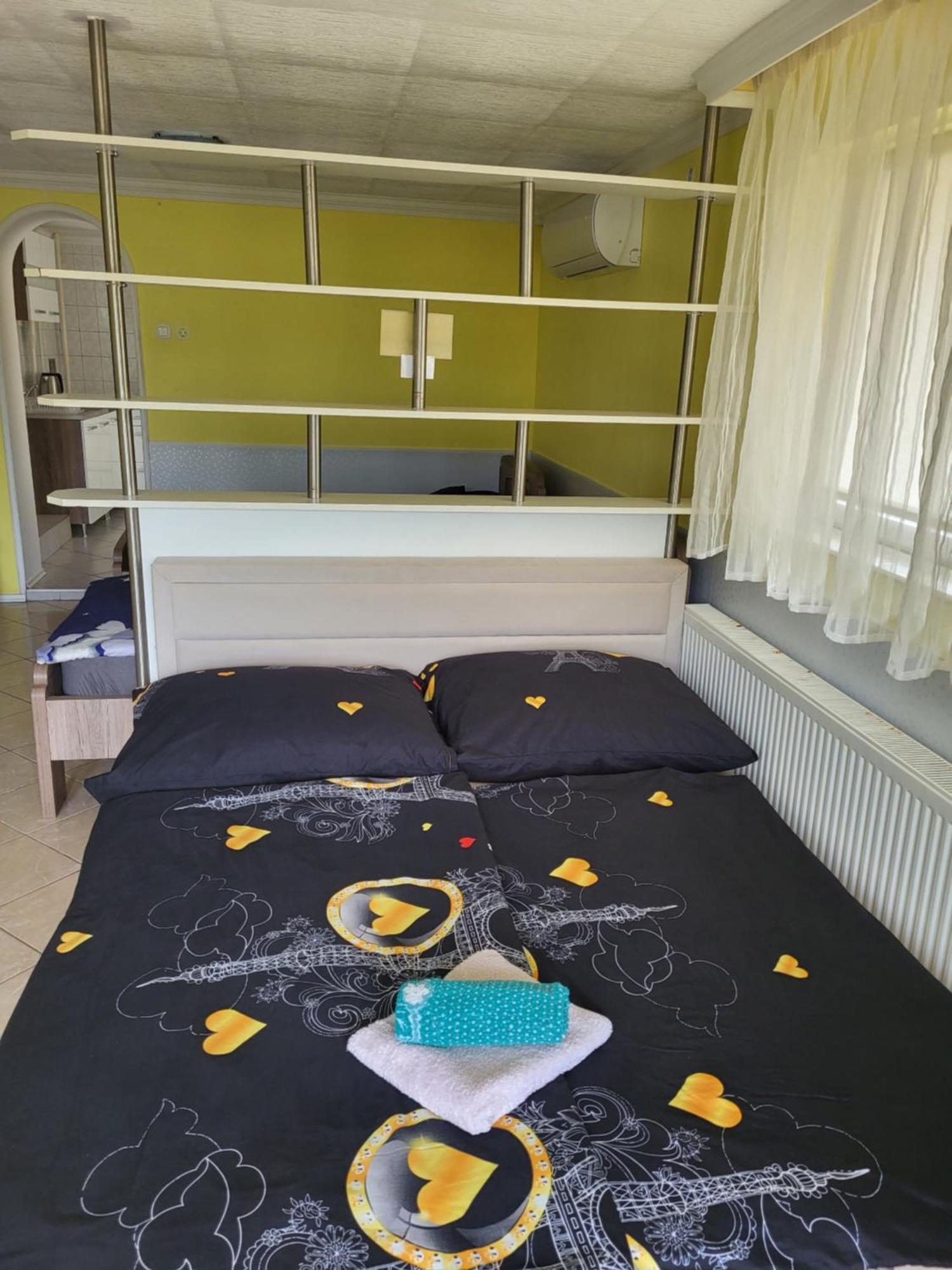 Napsugar Vendeghaz Apartment Tiszaújváros Cameră foto