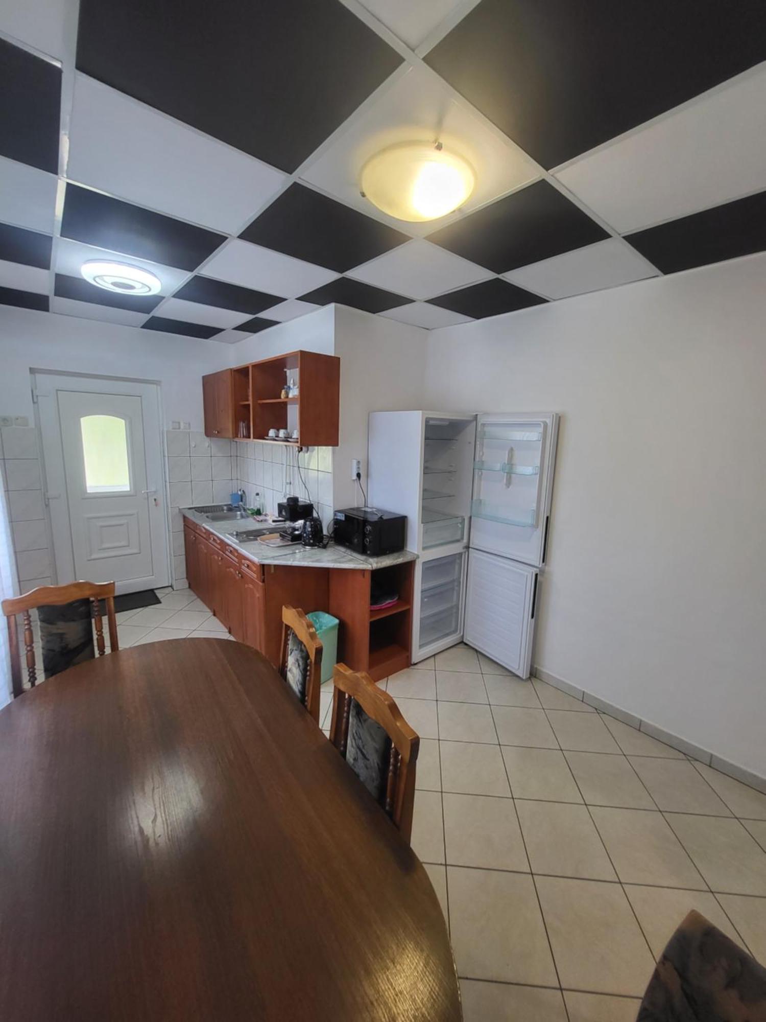 Napsugar Vendeghaz Apartment Tiszaújváros Cameră foto
